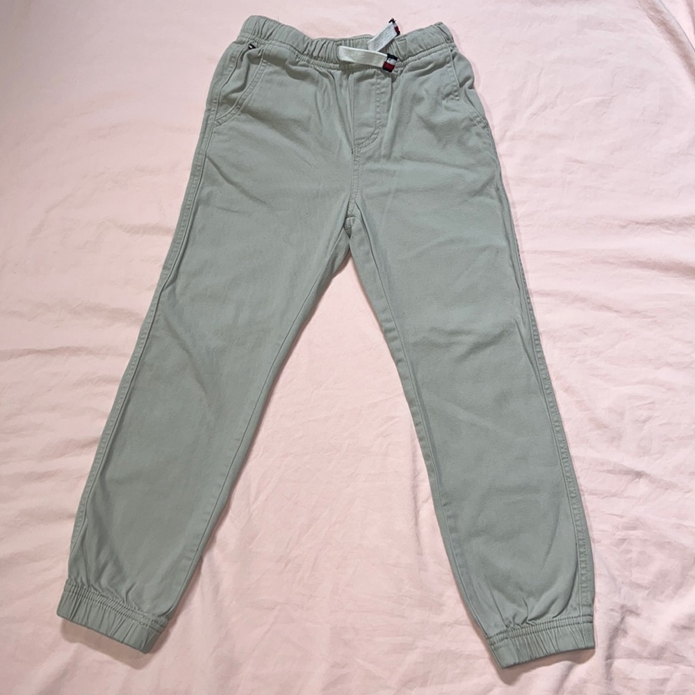 Tommy Hilfiger Boys' Jogger Pant.
 US 6